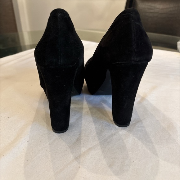 Gianni Bini Black Suede Heels